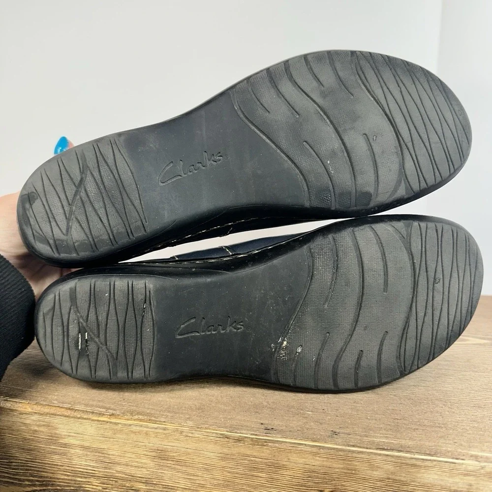 Clarks Evianna Fig4 Loafers Women SZ 8.5M Navy Comfort Slip On Casual Minimalist